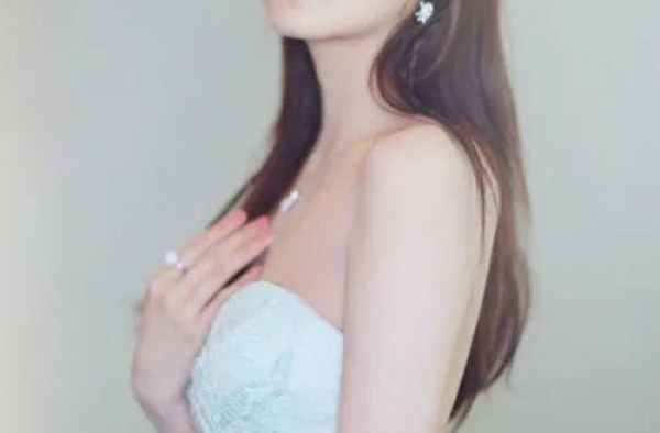 最美5大校花：关晓彤最美，章泽天最有才，而她美若天仙才貌双全