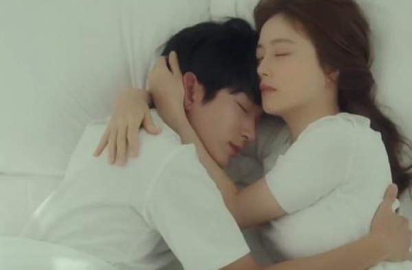 《恶之花》李准基大结局演技创收视新高，最终审判结果引观众猜测