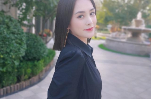 阿娇额头伤口照首曝光！超长伤口令人触目，本尊状态却十分乐观