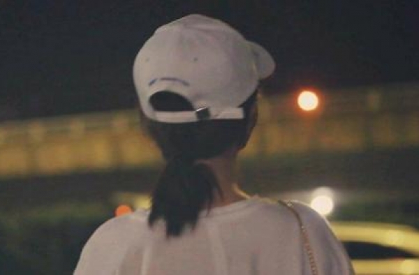 杨紫凭啥好友遍地？“续命神器”紫式朋友圈功不可没，看过都说好