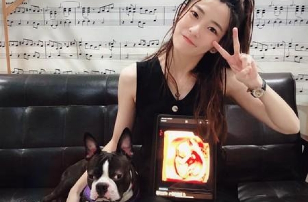 罗小白结婚半年怀孕了！26岁兴奋当妈：小生命即将豪迈登场
