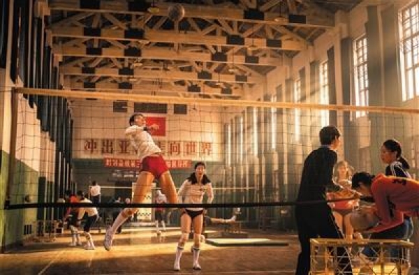 《夺冠》每次扣杀、拦网，都是玩真格的