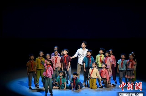 歌舞剧《大地颂歌》长沙演出 重现湖南“精准扶贫”历程