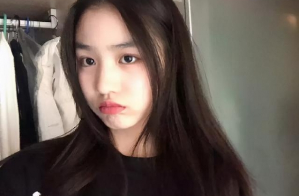 有种“发育过猛”叫汪峰女儿，15岁身高超过章子怡，初恋脸真美