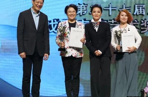 白玉兰是上海的，也是世界的