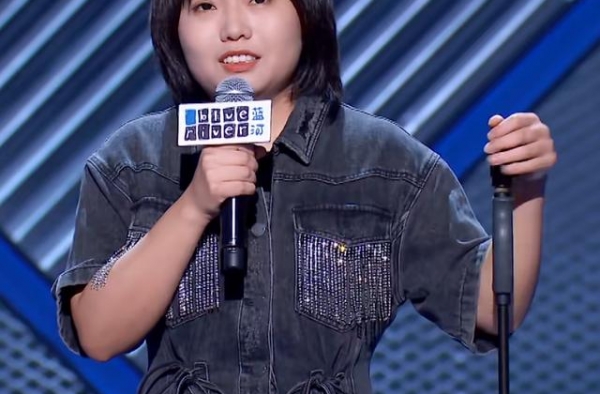 脱口秀走红 点燃中国喜剧消费热