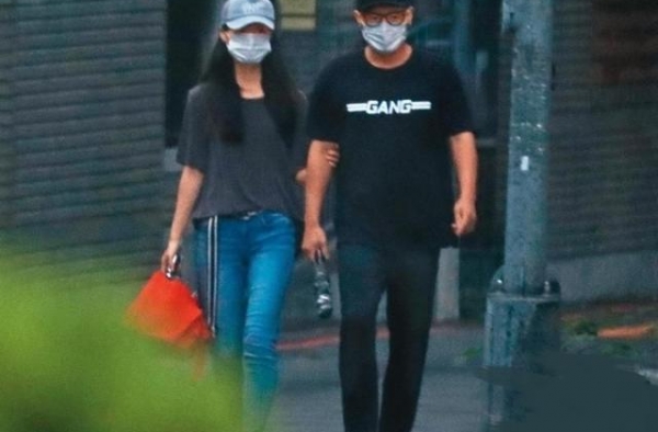 范逸臣田中千绘恋情纠缠12年，双方疑已同居，女方经纪人回应