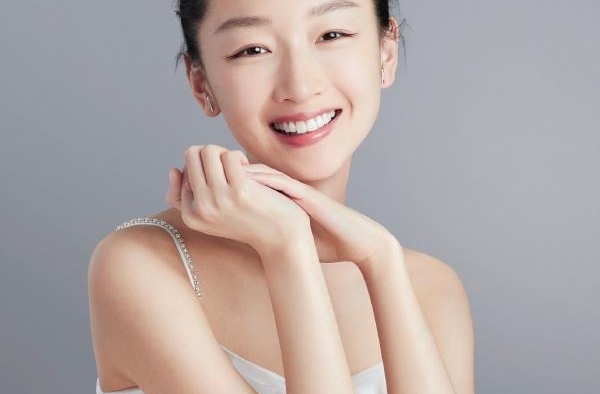内地新生代女演员电影票房前五，白百何、杨幂、周冬雨、姚晨