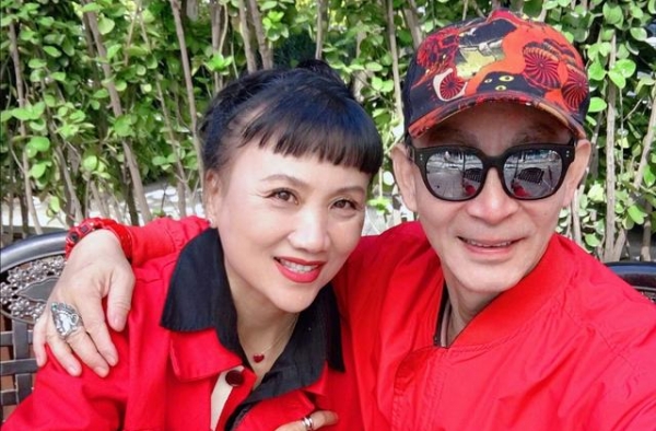 六小龄童为女儿罕出镜！一家人甜蜜同框，女儿长相与履历不简单