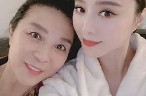 范冰冰耳下全光PO激短发照！妈妈一看反应跳针了