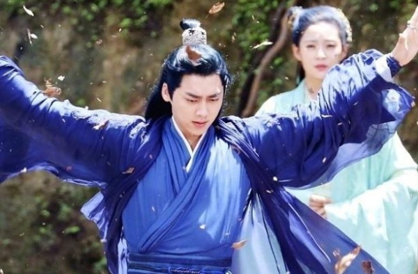明星八卦：李易峰、易烊千玺、成毅、林更新、鹿晗、邓超、陈赫