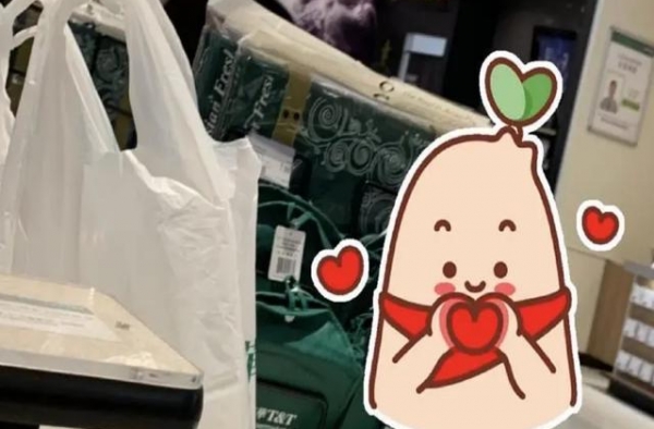 最美小倩王祖贤近照曝光，53岁美貌依旧，离开齐秦多年还是单身
