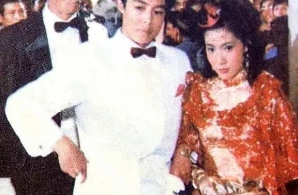 “皇帝专业户”的风流情债