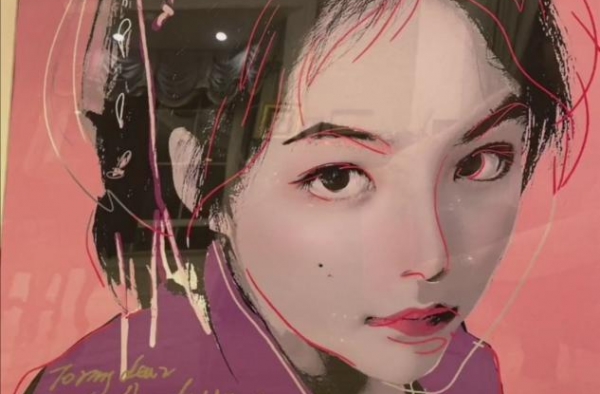 王诗龄11岁生日，李湘别样宠女儿，画像疑是爷爷所画价值不菲？