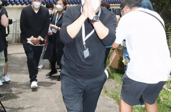 曾志伟和他背后的女人们