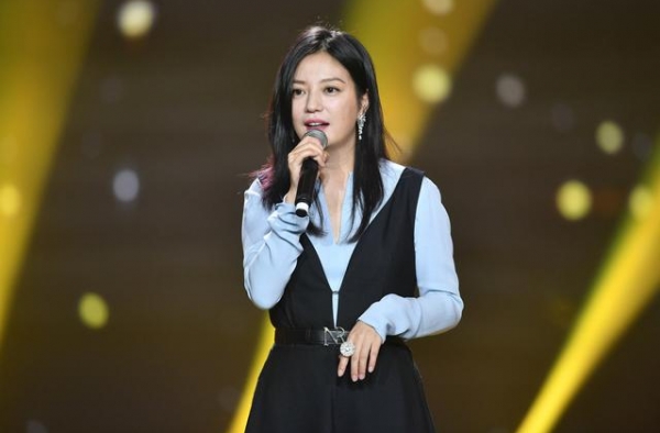赵薇在《演员请就位2》狠怼选手太矫情，言语火爆到直接被消音