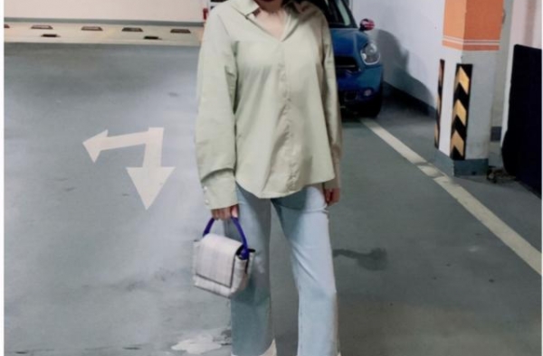 张馨月公开产后新照片，她比女明星还拼命，嫁给林峯压力那么大？