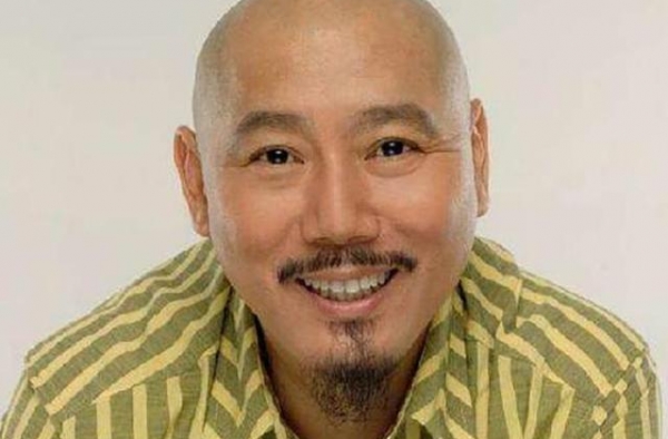 李诚儒：我当演员就为了骂人！怼哭郭敬明的他，原来这么壕？