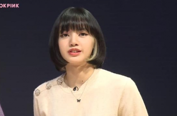 威神V担任世界华商联盟宣传大使，为华人企业加油助威