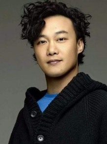 陈奕迅：我很久没有收入了，在家会被女儿嫌弃