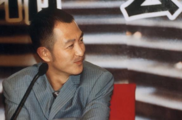 歌手高枫因一首歌爆红，34岁死在母亲的怀里，遗作让人细思极恐