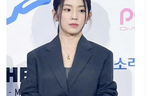 Irene耍大牌后承认错误，SM主动道歉，网友：真的没想到