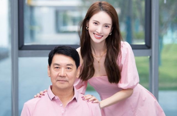 金晨，画出恋爱对象！郎才女貌，国乒张继科与金晨“甜蜜约会”？