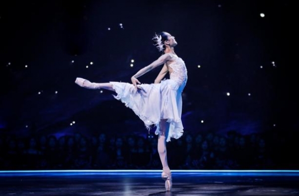 火力全开！“芭蕾皇后”谭元元压轴出场呈现“窒息的美”