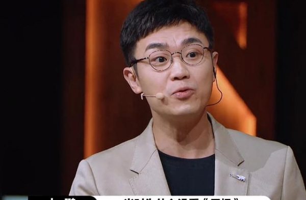 《演员2》最尬主持人尬场？网友：只要他不尴尬，尴尬的就是别人