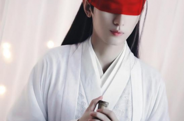 《琉璃》剧组服二手拍卖，一套卖7000元，网友怒斥吃相难看