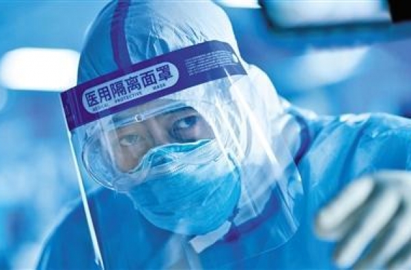 张嘉益上楼无声无息就像是张定宇