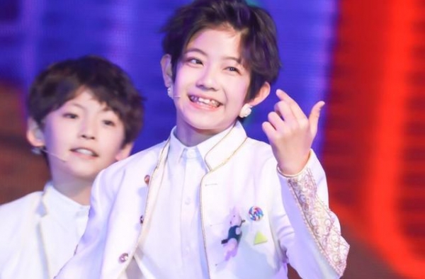 16岁男团成员“约”粉，李成儒和尔冬升还是骂得太轻了