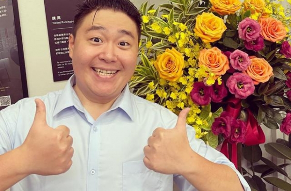郝劭文近照大肚浑圆，亲妈让他读书放弃星路，和释小龙境况差太远