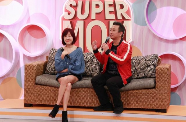 女儿超正盼26岁再谈恋爱　王中平“窒息式父爱”被老婆反酸