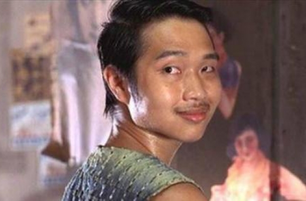 凭《功夫》中一句台词走红，周星驰都称他天才，如今身价上亿