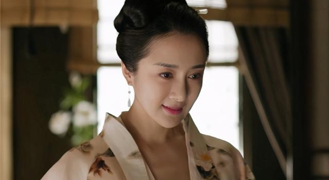 不同于剧版中的贪慕虚荣，《知否》原著曼娘不爱财，也不爱顾廷烨