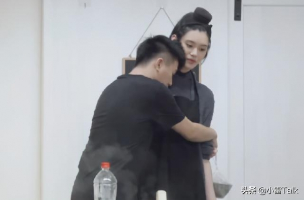 何猷君灵魂拷问奚梦瑶“到底谁是你老公”态度引发强烈不满