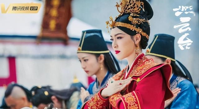 《燕云台》女主唐嫣被骂：演技傻白甜，剧组养胎演少女，太碍眼