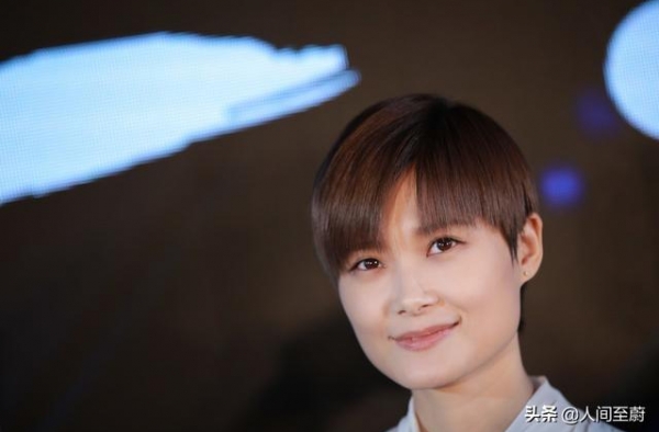 李宇春的潘虹，舞台上的乖孩子来也