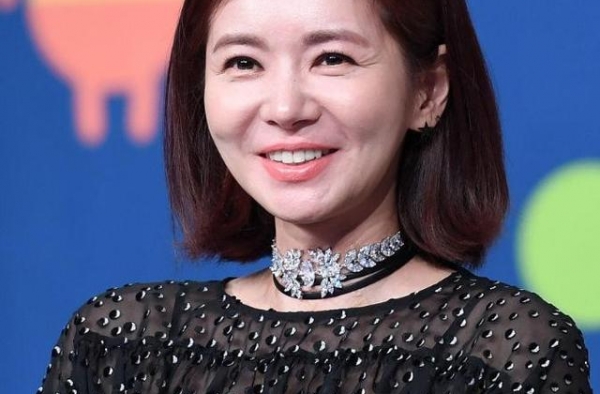 张瑞希童年照可爱灵气 学拉丁舞气质出众 人鱼小姐成就事业巅峰