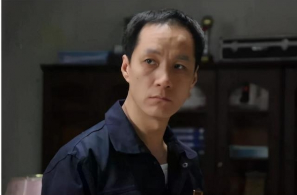 他是著名主持人，却被妻子扇500耳光，进8次医院，看着都心酸
