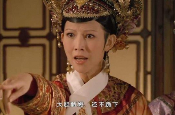 蔡少芬晒儿子庆生照，小鱼蛋五官像极了张晋，姐姐颜值没有妹妹高