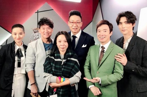 《我们的歌2》团战一边倒，黄绮珊飙高音被吐槽，郑云龙独当一面