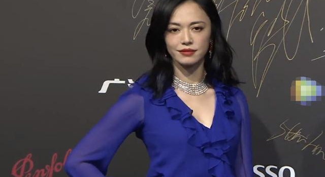 ELLEMEN电影活动：金晨网红脸，男偶像离开精修颜值低