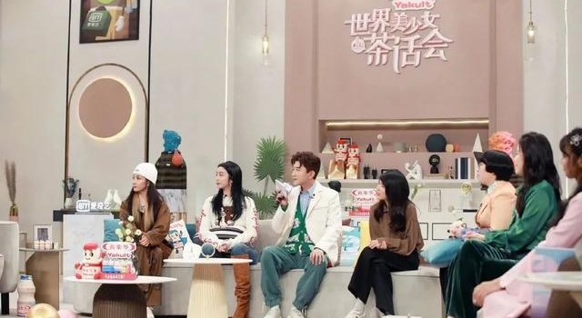 赵小棠乃万大跳螃蟹舞，金句女王杨笠颜如晶组团来征婚？