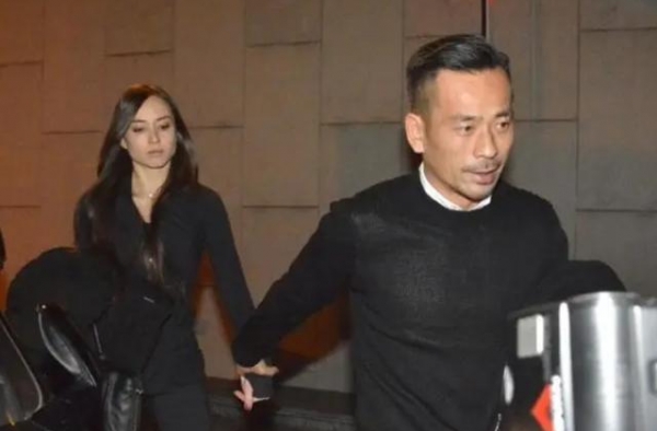洗米华情妇承认分手，获3亿天价分手费移民，做情人6年生3娃
