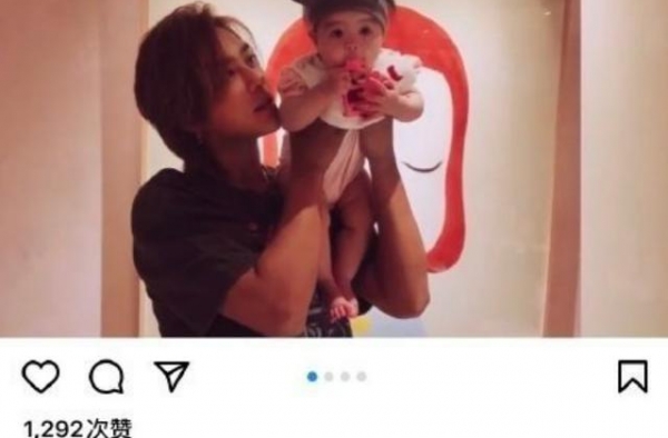 罗志祥晒与经纪人女儿合照，亲密同框对视，＂干爹＂身份引发质疑