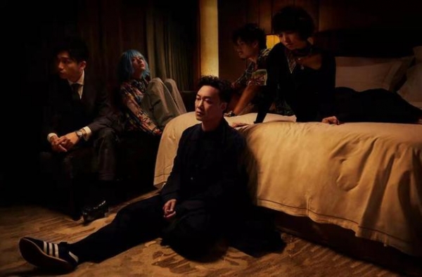 陈奕迅粤语单曲《是但求其爱》，以说书人身份唱出感情百味