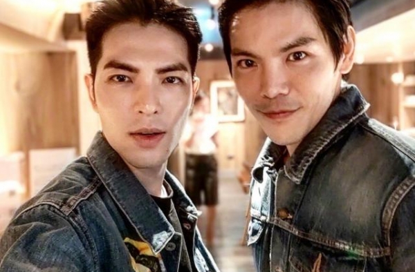 向佐晒与萧敬腾＂撞脸照＂，曾帮向太放狗咬人，保护孕期郭碧婷