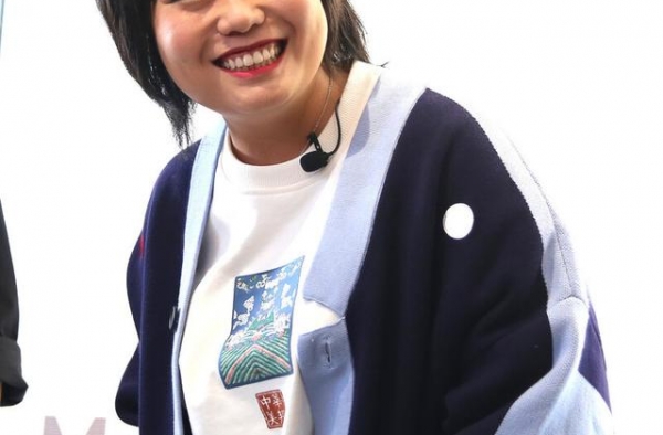 与吴亦凡邂逅一下，就脱离了打工人行列，李雪琴被曝坐拥多家公司